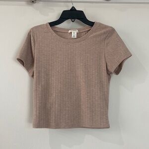 Women’s tan short sleeve t shirt